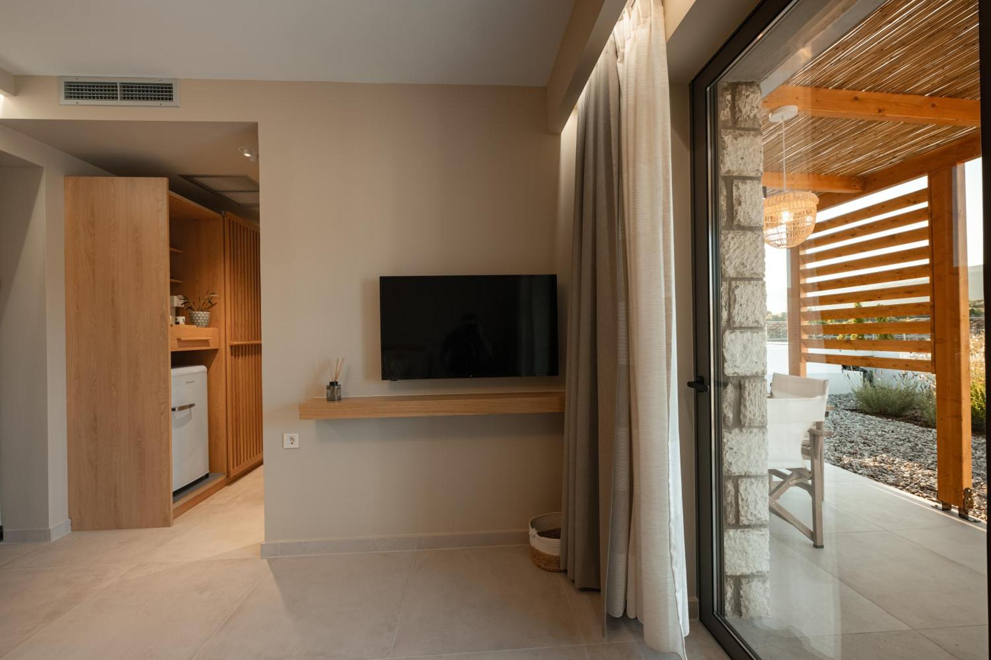 Trinity Design Suites Valanidorachi Esterno foto