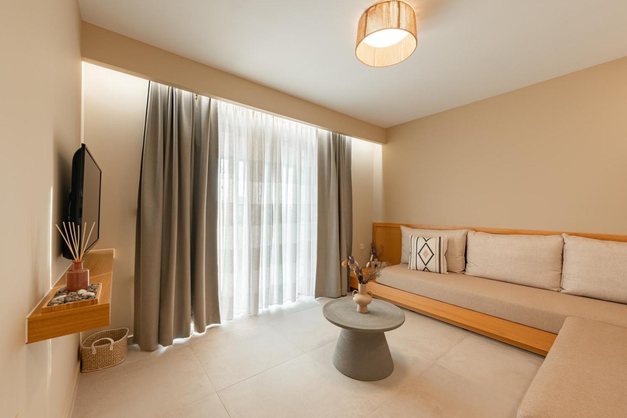 Trinity Design Suites Valanidorachi Esterno foto